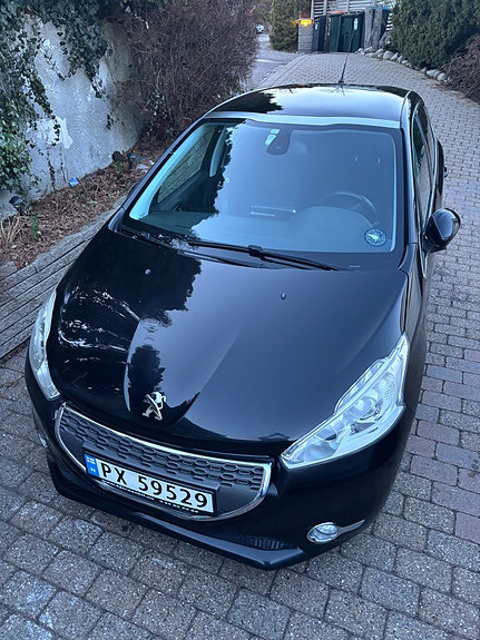 Peugeot 208 9 of 21