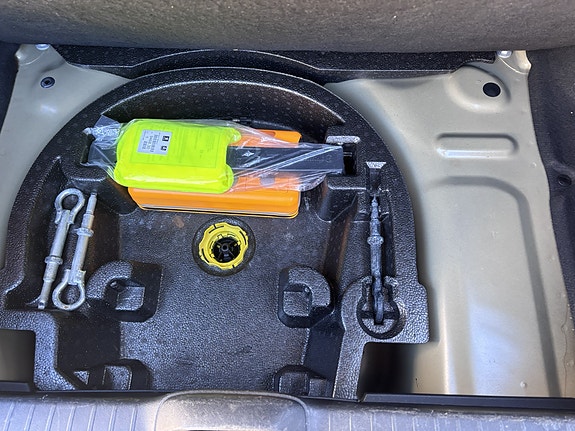 Peugeot 208 20 of 21
