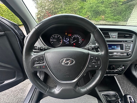 Hyundai i20 15 of 29