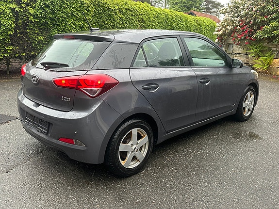 Hyundai i20 7 of 29