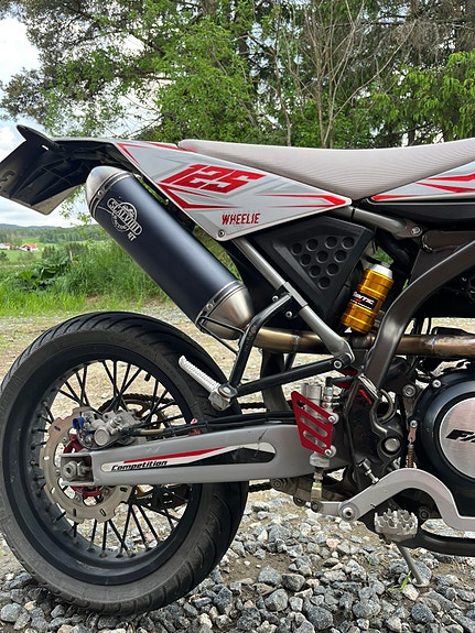 Fantic XMF 125 12 of 15