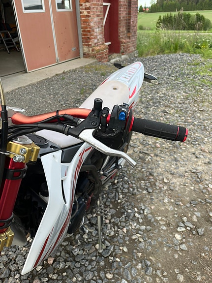 Fantic XMF 125 10 of 15