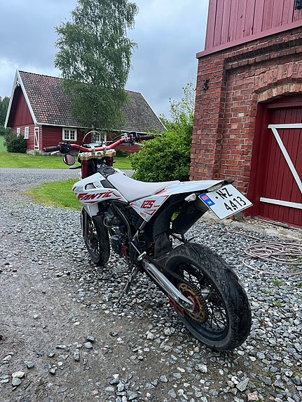 Fantic XMF 125 5 of 15