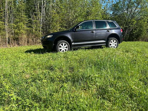 Volkswagen Touareg 5 of 5