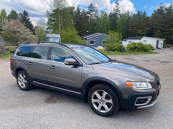Volvo XC70 3 of 14
