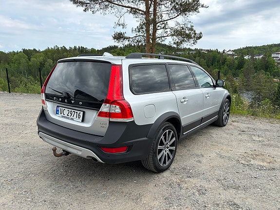 Volvo XC70 3 of 21