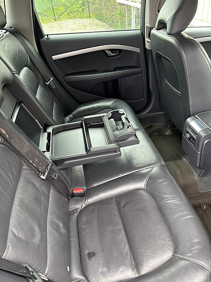 Volvo XC70 16 of 21