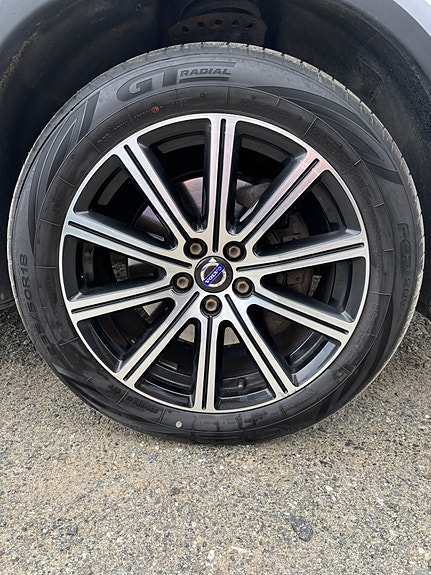 Volvo XC70 9 of 21