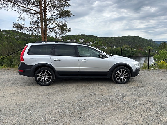Volvo XC70 6 of 21