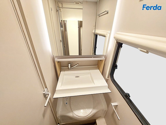 Adria Adora 753UK 16 of 20