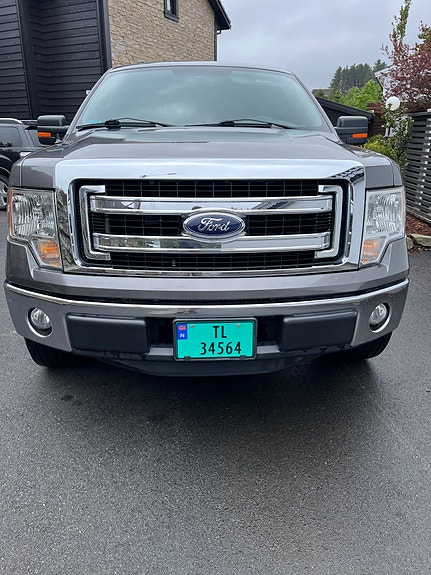 Ford F-150 3 of 5