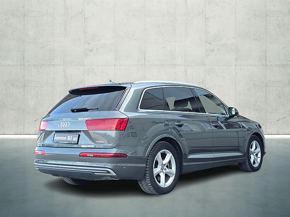 Audi Q7 5 of 5