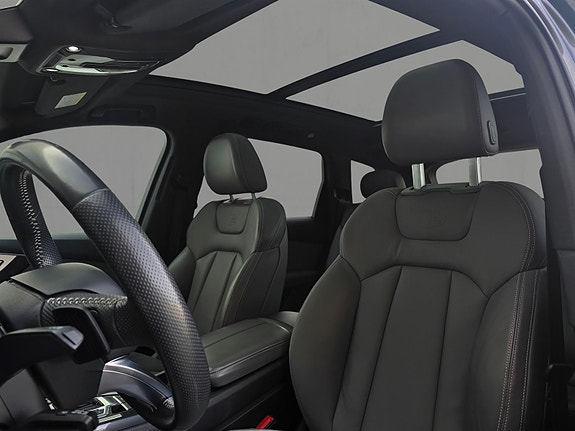Audi Q7 13 of 30