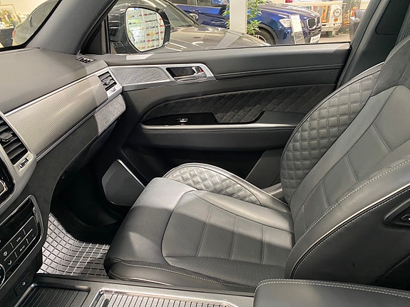 KGM Rexton 11 of 27
