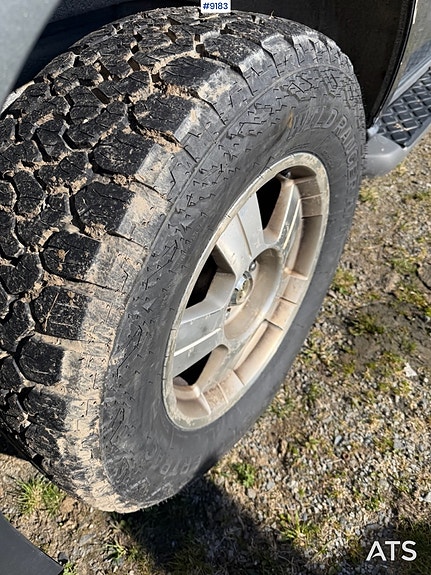 Nissan Pathfinder 26 of 27