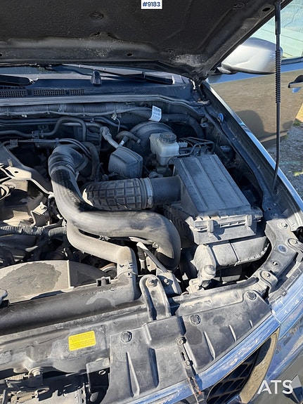 Nissan Pathfinder 19 of 27