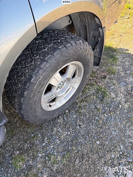 Nissan Pathfinder 23 of 27