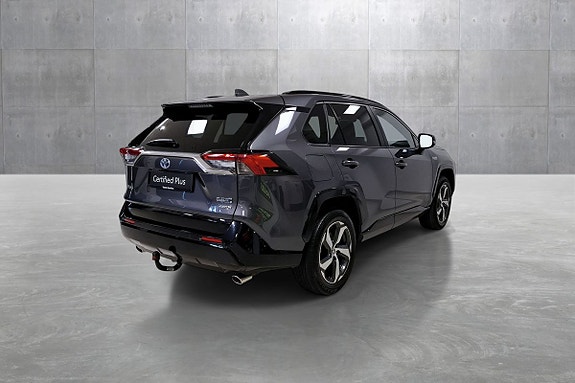 Toyota RAV4 Plug-in Hybrid 5 of 5
