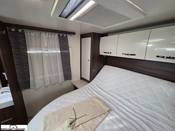 Benimar Tessoro 495 21 of 30