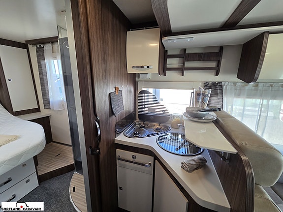 Benimar Tessoro 495 15 of 30