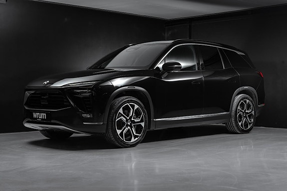 NIO ES8