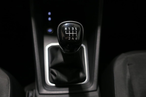 Volkswagen Caddy 13 of 17