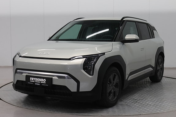 Kia EV3 2 of 5