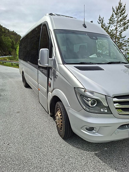 Mercedes-Benz MB Sprinter 2 of 5