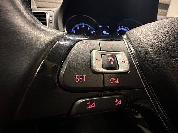 Volkswagen Polo 12 of 30