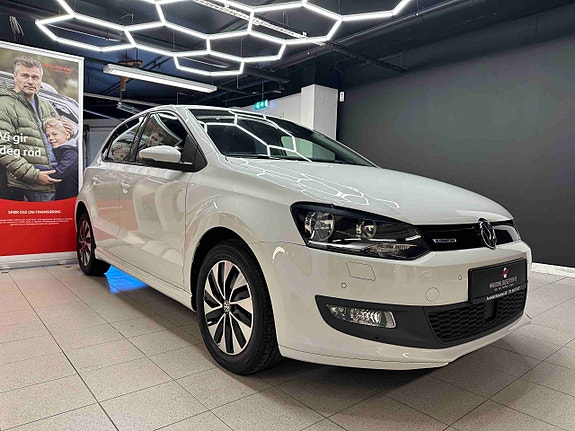 Volkswagen Polo 9 of 30