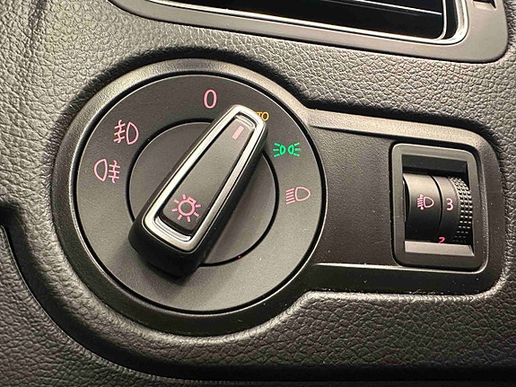 Volkswagen Polo 16 of 30