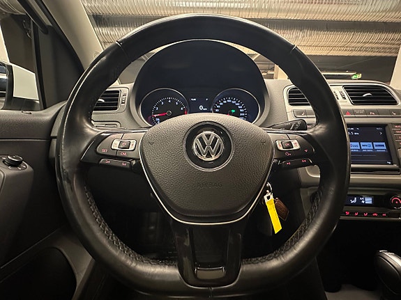 Volkswagen Polo 11 of 30