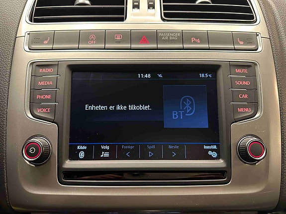 Volkswagen Polo 18 of 30