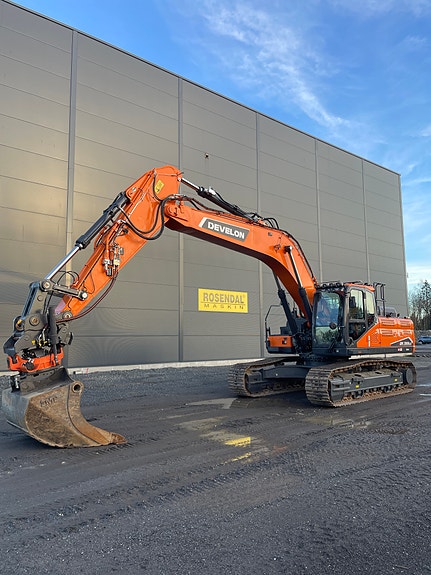 Develon DX 300LC-7