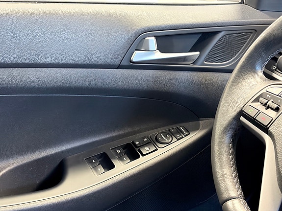 Hyundai Tucson 6 of 11