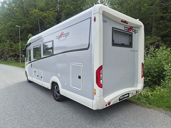 Carthago C-Tourer i142/Med Solcelle /Lithium batteri/2000W Inverter/3500 Eller 3650Kg ++ 4 of 5