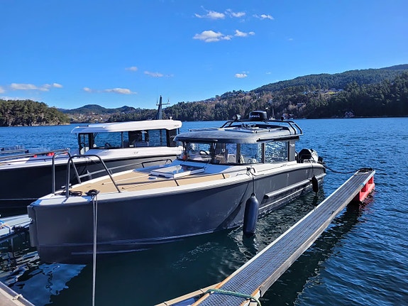 XO 270 Front Cabin XO 270 Front Cabin | 500HK | 54 knop | Garmin 16" | Webasto 4 of 5