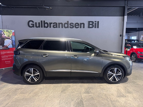 Peugeot 5008 4 of 5