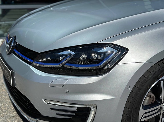 Volkswagen e-Golf VII 5 of 5