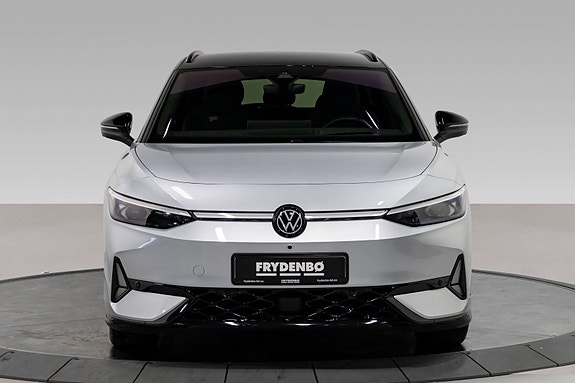 Volkswagen ID.7 4 of 5