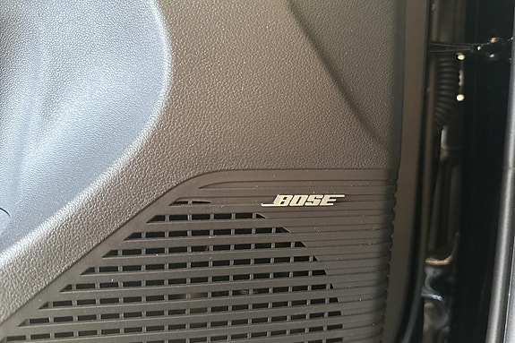 Hyundai Kona 17 of 26