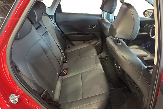 Hyundai Kona 17 of 25