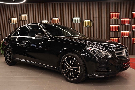 Mercedes-Benz E200 3 of 30