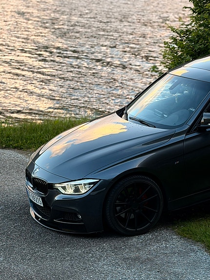 BMW 2 of 5