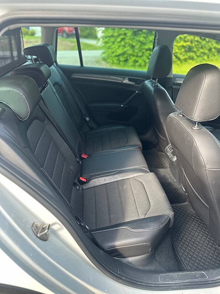 Volkswagen Golf Alltrack 8 of 14