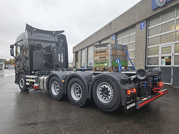 Scania R590 8x4*4 tridem krokløft m/ komplett brøytepakke 3 of 24