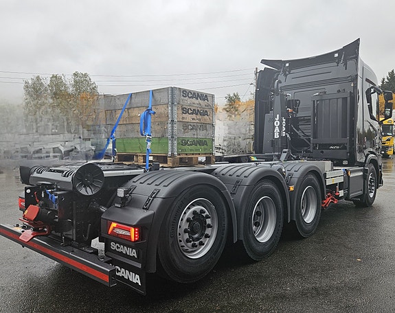 Scania R590 8x4*4 tridem krokløft m/ komplett brøytepakke 4 of 24