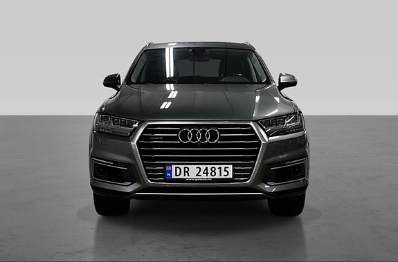 Audi Q7 3 of 23