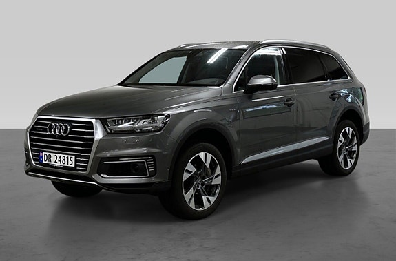 Audi Q7 2 of 23