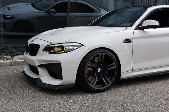 BMW M2 3 of 5